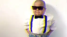试吃超搞笑的墨镜整蛊单身狗粮礼包,戴上墨镜之后表情实在太逗了