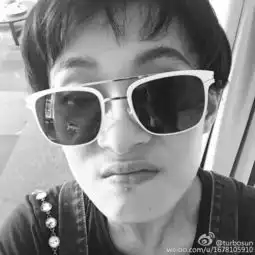 真爱就是和他一起发傻卖萌变成表情包