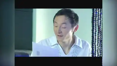 都市女人前夫在卫生间洗澡,哪料前妻根本不害羞,当面上厕所