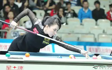 潘晓婷击球表情专注白皙冷艳堪称冰美人5005223