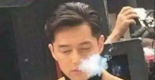 明星抽烟多少钱一包,权志龙的你买不起,冯小刚的你看不上