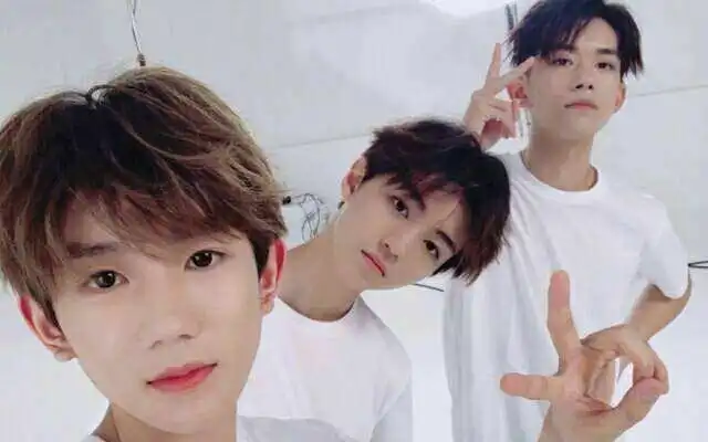 同样是三个男生,人气爆棚的tfboys败给了这个非正式组合