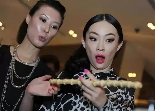 明星最想删除的照片,郑爽表情,李冰冰举动,看到高圆圆想打人