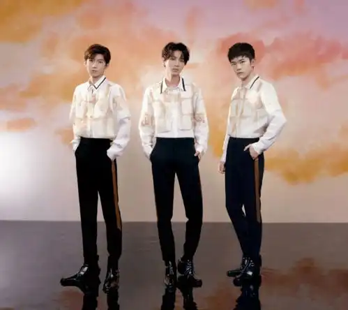 tfboys被质疑关系破裂,网曝三人私下关系很好王源带他们吃烧烤