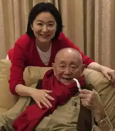 93岁开跑车,撩林青霞,有趣的人100岁都不会老