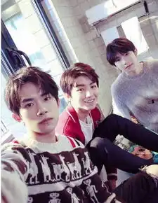 雷佳音李光洁郭京飞三个tf老boy相爱相杀日常互怼非常有爱