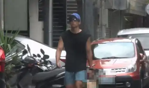 十五年暖男形象崩塌,彭于晏近照肥胖邋遢,当街对粉丝竖中指