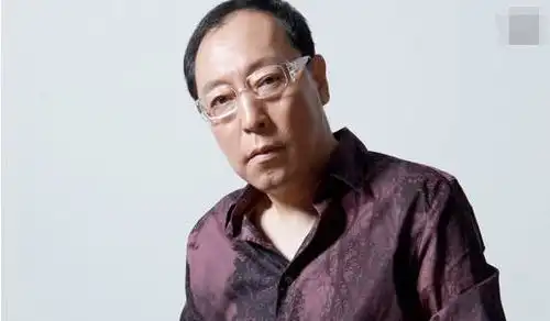 倪大红老婆身份曝光,竟然是我们熟悉的她,世界原来这么小