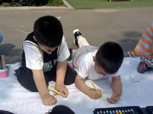 六一嘉年华欢乐嗨翻天周村区凤鸣小学附设幼儿园开展庆六一系列活动
