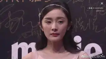 乔欣苹果肌要炸,唐嫣修图师搞事,而她在视觉中国图中没崩
