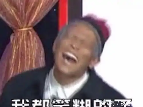 搞笑图片合集,一条狗被抛弃后跋涉一百公里只为咬主人一口,笑爆