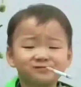 男子山间遇大蛇不跑还持棍挑衅,网友一看蛇头吓坏还不赶快逃