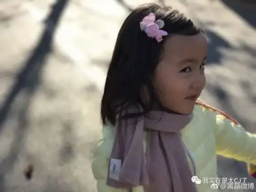 男朋友把你拍丑了没关系,直男明星们的拍照技术也是一言难尽呢