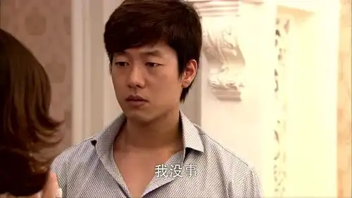 这两个臭味相投的人在一起,把世界搞得乌烟瘴气真是可怜又好笑