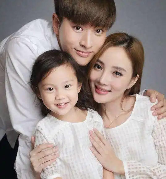 贾乃亮发文致歉李小璐,称婚礼的誓言变遗憾,网友啥意思