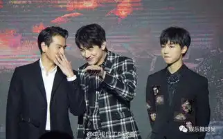 tfboys新一轮王俊凯发呆表情包神配文引发网友调侃