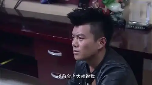 暗警警察和毒贩被包围,下秒机智挟持小女孩,队长秒懂放人