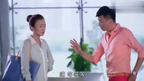 霸道总裁给冤家美女道歉,直接把美女整懵了,美女这表情也太逗了
