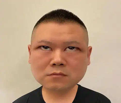 岳云鹏送外卖偶遇保安小哥,小哥看到岳云鹏后,激动得说不出来话