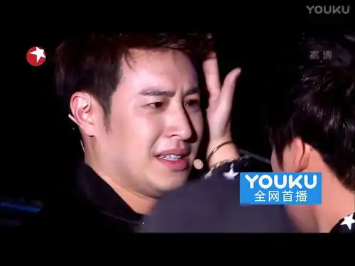 潘玮柏被刘维贴身热舞表情太好笑了哈哈哈哈哈哈哈