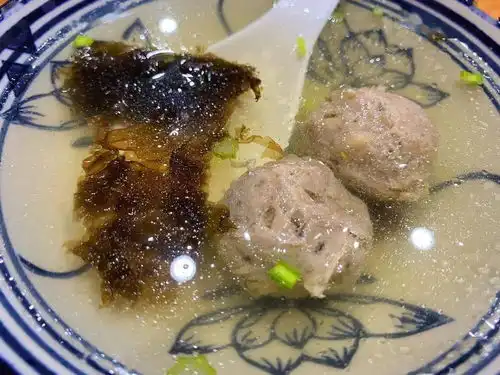 在市区难找的小土钵牛杂,就在这家小众餐馆里趁它没火,快去