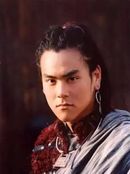 原来你是这样的彭于晏,笑的也太憨了,太治愈了吧表情管理离家出走