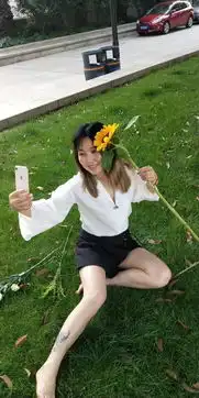 今日美女拍照前傻准备过程很搞笑哈哈哈
