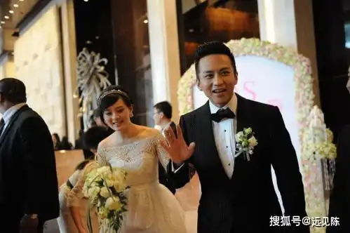 邓超远比你想的励志,和贾乃亮都娶女强人,他一路走得很艰险