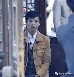 莫名戳中笑点王俊凯录节目间隙一本正经敷面膜