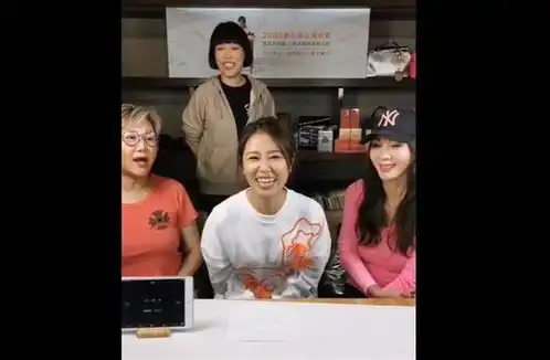 吵架风波后林心如首露面全程微笑懒理婚变传闻