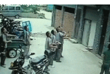 搞笑gif只能帮你们到这里了,我要玩游戏去了