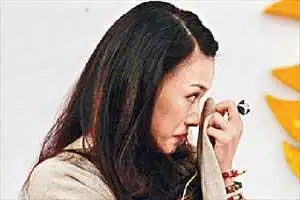 图揭明星暴丑哭相赵薇表情惊悚唐诗咏哭出大鼻涕