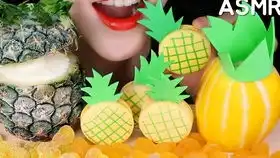 choa黄色甜品芒果奶油面包杯果冻巧克力奶油软糖棒酸枣软条糕甜辣片灯泡果汁