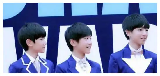 415tfboys三小只同时更博,都配表情包,到底是什么日子