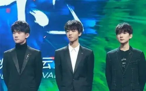 tfboys再同台只剩黑脸单飞6年差距太大,有人只能叹气