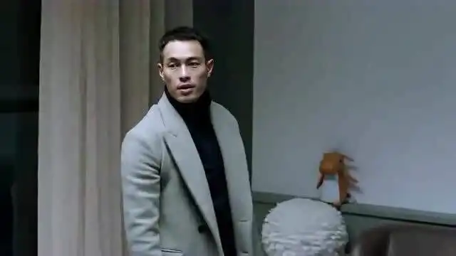 都挺好苏大强一夜未睡守门口,苏明成被吓到表情失控,真是搞笑