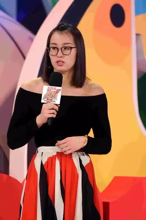 傅园慧虎背熊腰依然自信,稍微化妆还真认不出来