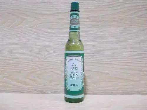 花露水还能洗衣服冲厕所其实是可以的,但是
