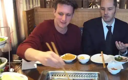 老外吃中国菜有哪些有趣的经验瞧瞧他们是怎么说的