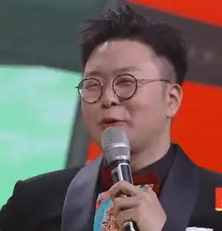 何炅嘴瓢是什么梗何炅介绍嘉宾时意外嘴瓢