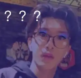 范丞丞直播突遇魔鬼滤镜吓成表情包