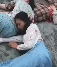 搞笑gif那些年和你一起疯玩的朋友哪去啦