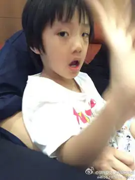 组图费曼生日吴镇宇晒图表情搞怪合不上拍