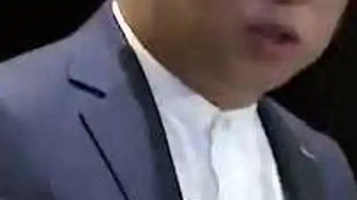 无限挑战刘在石走红毯,拍照姿势太搞笑了网友表情太逗了