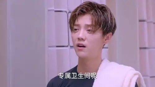 万万没想到,叱咤风云的格斗女王,竟然是这样上洗手间