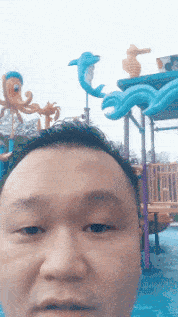 小伙付了钱,老板娘为啥还是追着他跑笑抽了,能看懂的都是高手