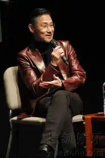 张学友变行走表情包坦言曾被王家卫虐