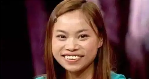 10年过去,宁愿死也要留在美国的罗玉凤,如今混成了这个模样
