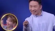 蒙面唱将最搞笑评委和龚琳娜唱忐忑玩双簧,30秒换50个表情